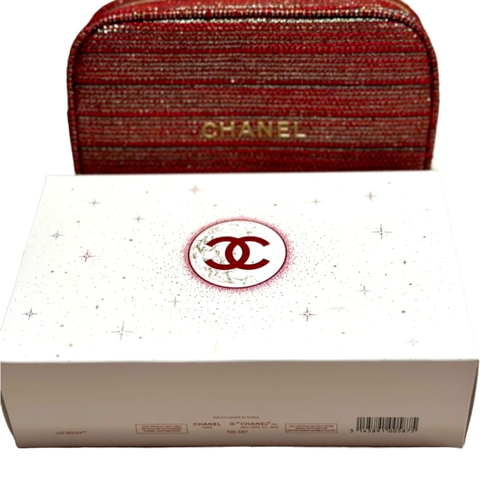 CHANEL New Makeup Bag 2022 Holiday. ♥️RED Tweed Pouch in Box NIB. VALENTINES 🎁 - Picture 5 of 5